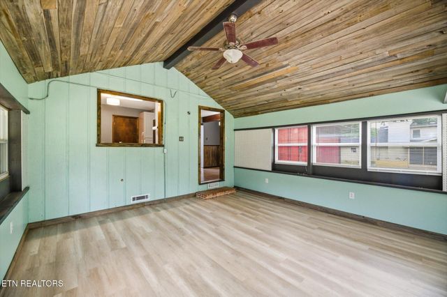 107 County Road 584, Englewood, TN 37329