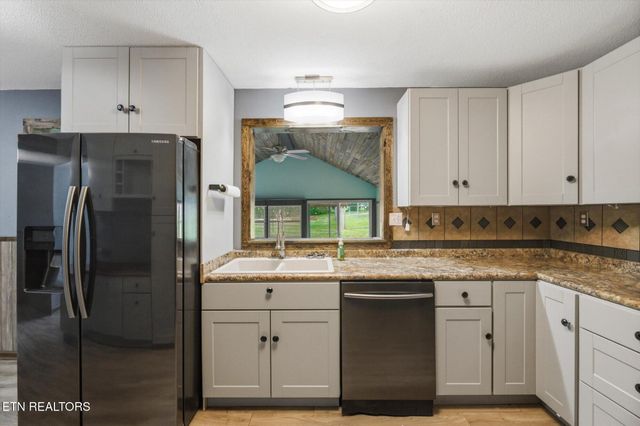 107 County Road 584, Englewood, TN 37329