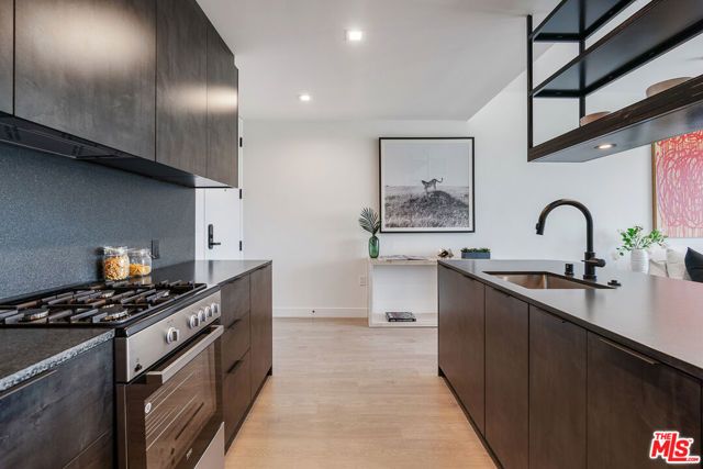 10700 Tabor Street PH10, Los Angeles, CA 90034