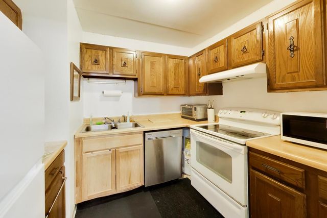 17005 Albany Avenue 202, Hazel Crest, IL 60429