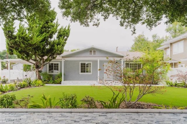2417 E Dudley Street, Pasadena, CA 91104