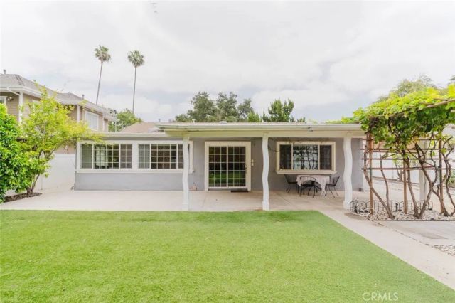 2417 E Dudley Street, Pasadena, CA 91104