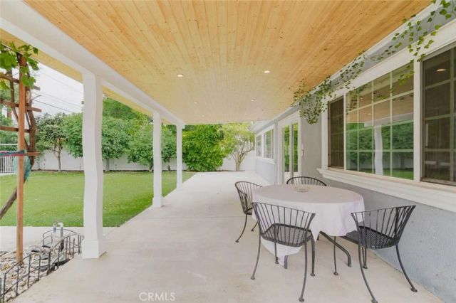 2417 E Dudley Street, Pasadena, CA 91104
