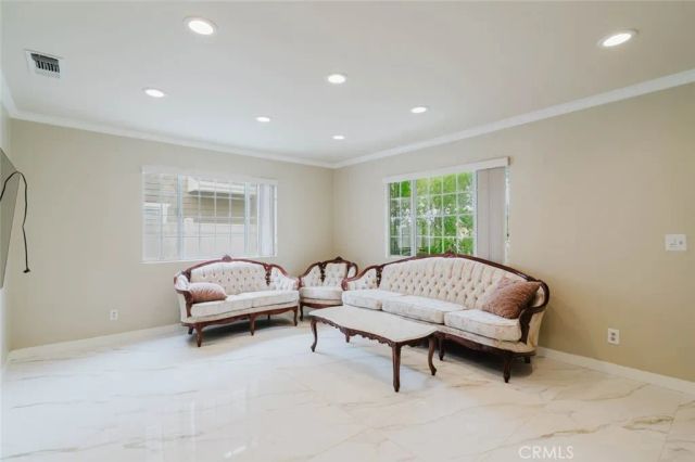 2417 E Dudley Street, Pasadena, CA 91104