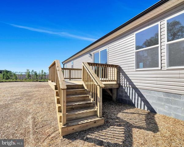 241 MOOREFIELD RD, Mineral, VA 23117