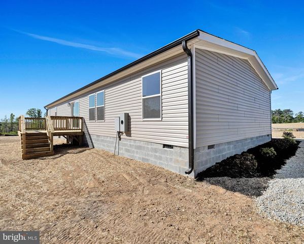 241 MOOREFIELD RD, Mineral, VA 23117
