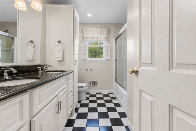 748 Warren Ave, Swansea, MA 02777