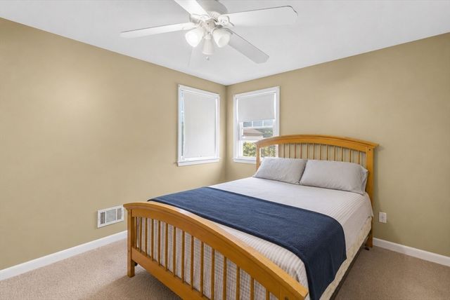 748 Warren Ave, Swansea, MA 02777