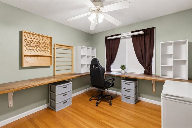 748 Warren Ave, Swansea, MA 02777