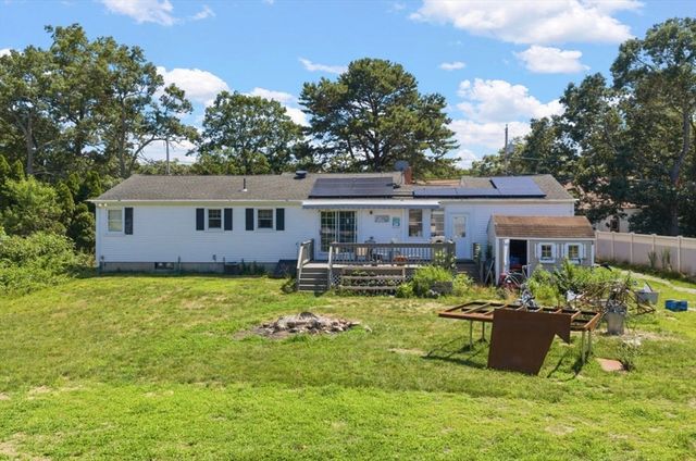 748 Warren Ave, Swansea, MA 02777