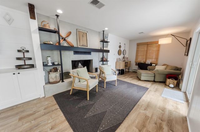 2028 N Haven Drive, Gladwin, MI 48624