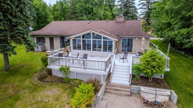 2028 N Haven Drive, Gladwin, MI 48624