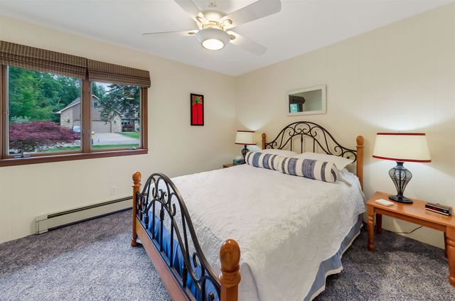 2028 N Haven Drive, Gladwin, MI 48624