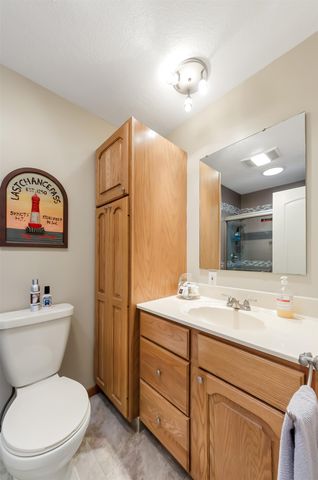 2028 N Haven Drive, Gladwin, MI 48624