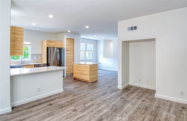 5 Ladypalm, Irvine, CA 92618