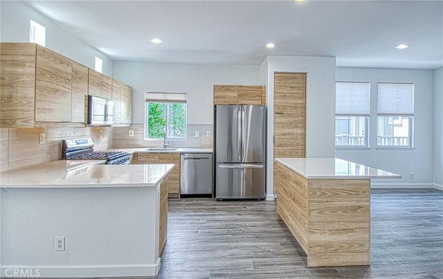 5 Ladypalm, Irvine, CA 92618