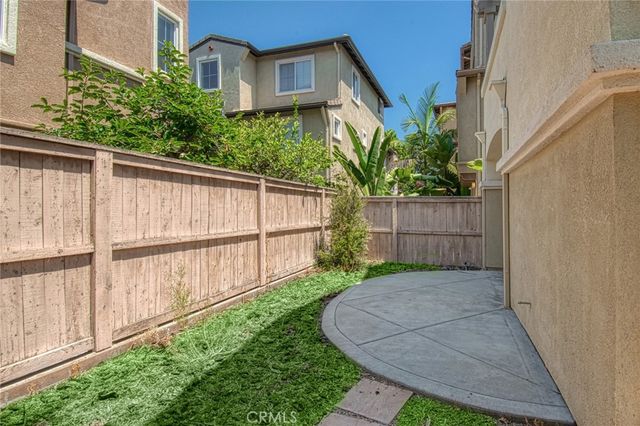 5 Ladypalm, Irvine, CA 92618