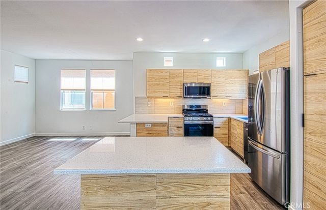 5 Ladypalm, Irvine, CA 92618