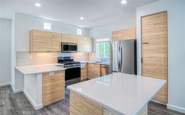 5 Ladypalm, Irvine, CA 92618