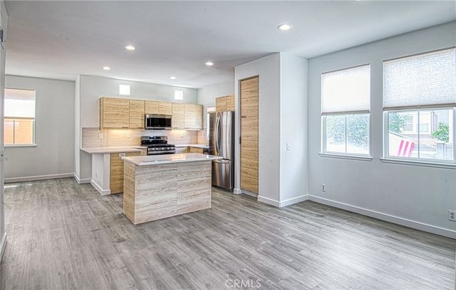 5 Ladypalm, Irvine, CA 92618