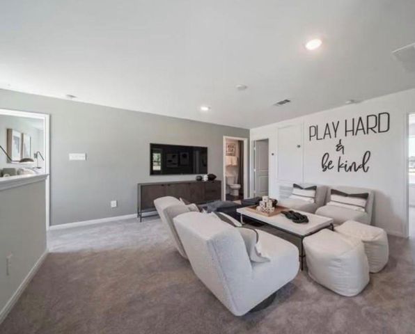 925 Silver Buckle Lane, Montgomery, TX 77356