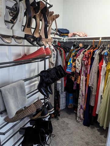 25391 SAINT JAMES Square, Southfield, MI 48075