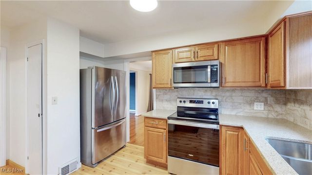 23613 E Baintree Road, Beachwood, OH 44122