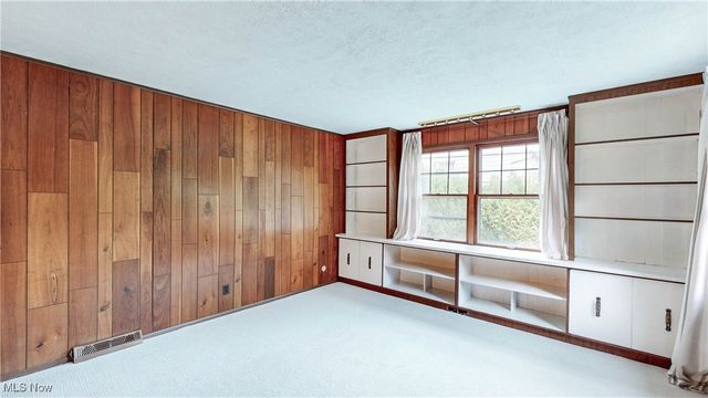 23613 E Baintree Road, Beachwood, OH 44122