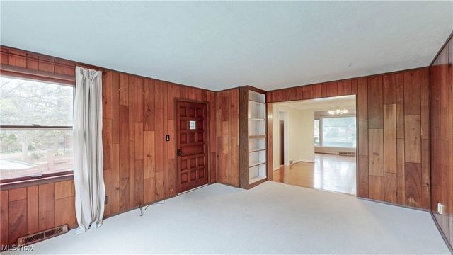 23613 E Baintree Road, Beachwood, OH 44122