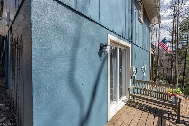 114 Sweetleaf, Deep Gap, NC 28618