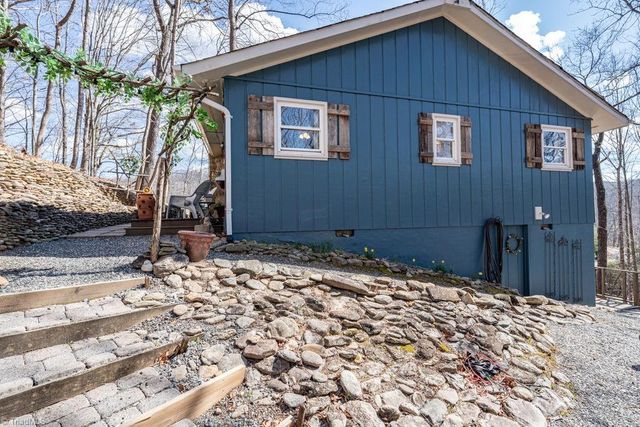 114 Sweetleaf, Deep Gap, NC 28618