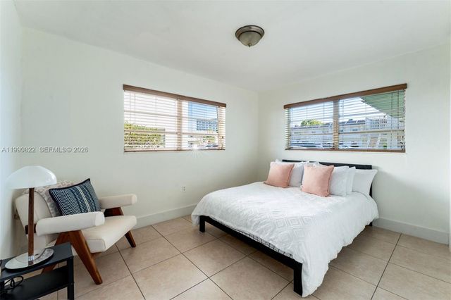 7670 SW 82nd St H117, Miami, FL 33143