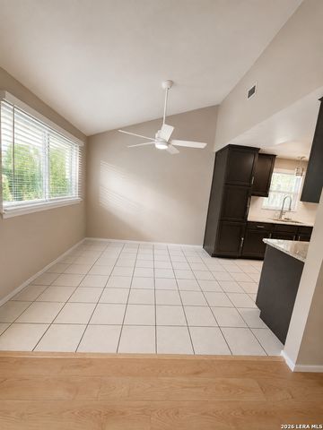 5327 TIMBER GLADE ST, San Antonio, TX 78250