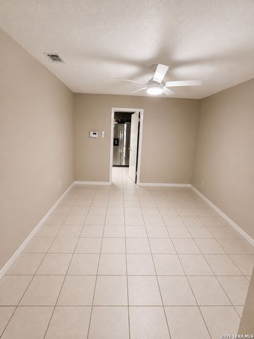 5327 TIMBER GLADE ST, San Antonio, TX 78250
