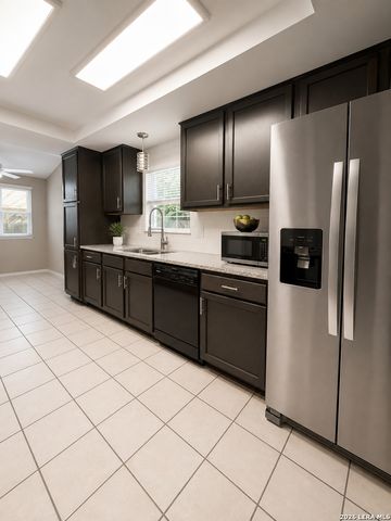 5327 TIMBER GLADE ST, San Antonio, TX 78250