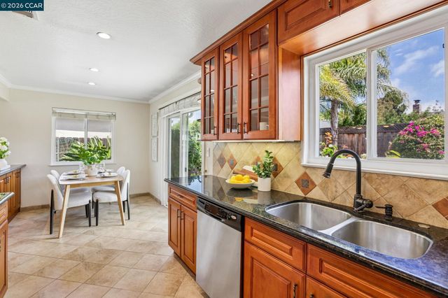 36436 Reina Pl, Newark, CA 94560