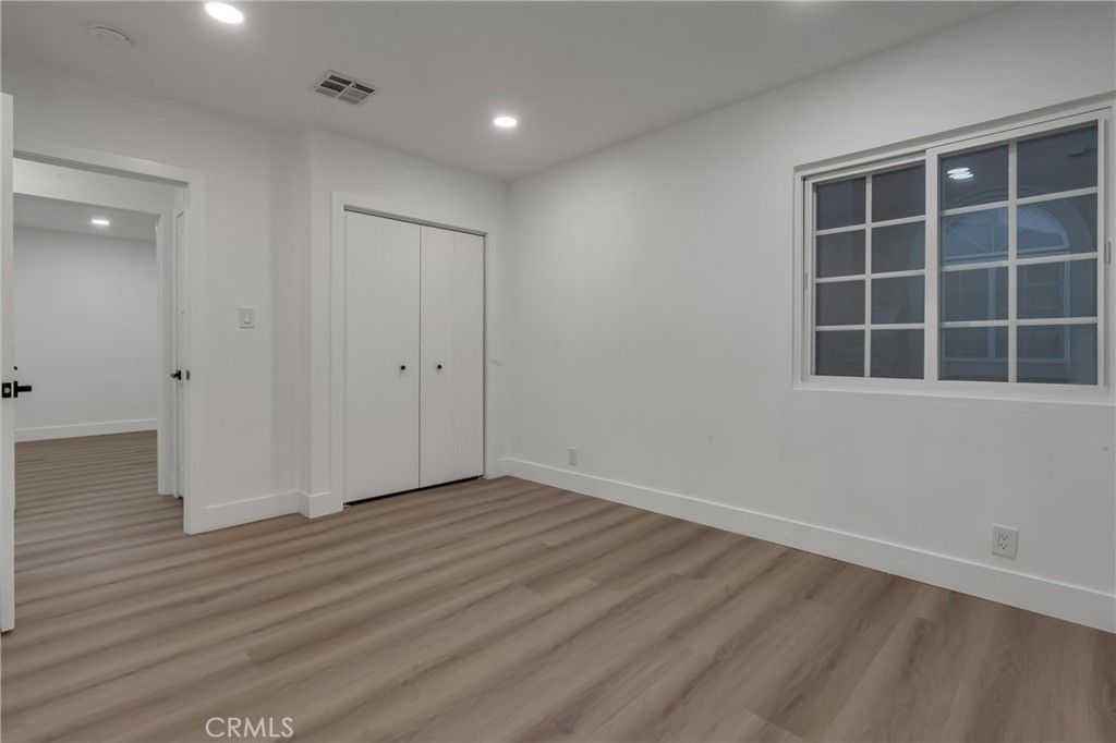 Image 26 of property listing at 1741 N Rose, Burbank, CA 91505