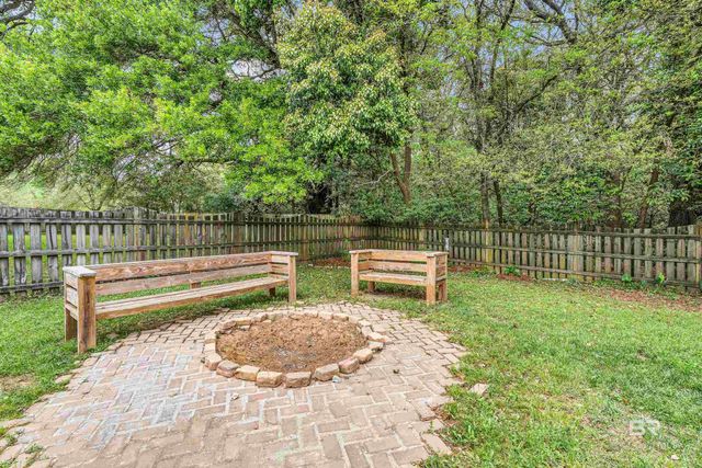 106 Southwark Avenue, Fairhope, AL 36532