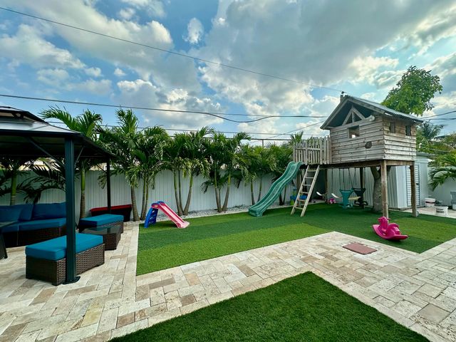 7540 Hope Street, Hollywood, FL 33024