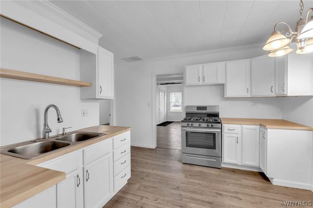 170 Hillcrest Drive, Amherst, NY 14226