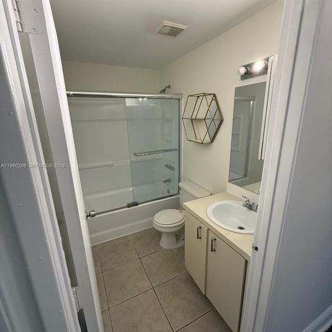 8260 SW 149th Ct 9-205, Miami, FL 33193