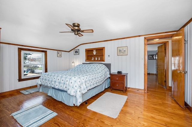 17 Roland Ave, Dracut, MA 01826