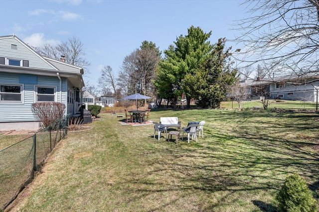 17 Roland Ave, Dracut, MA 01826