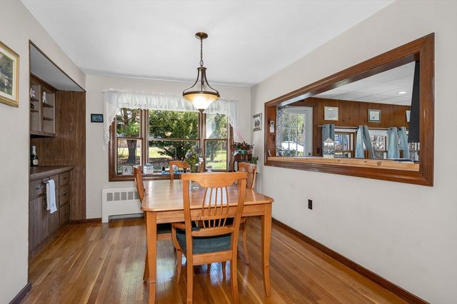 17 Roland Ave, Dracut, MA 01826