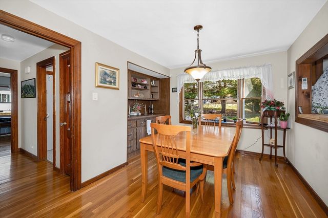 17 Roland Ave, Dracut, MA 01826