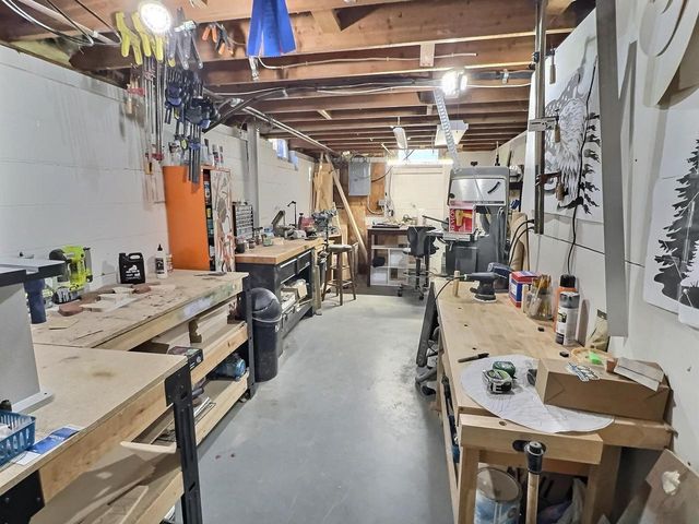 1204 GROVE STREET, Oshkosh, WI 54901