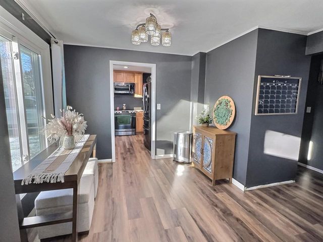 1204 GROVE STREET, Oshkosh, WI 54901