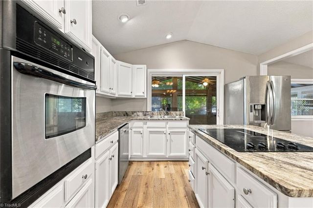 4906 Yarmouth Drive, Greensboro, NC 27407