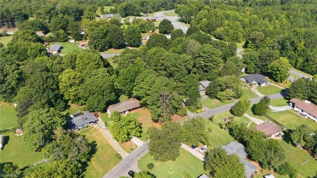 4906 Yarmouth Drive, Greensboro, NC 27407