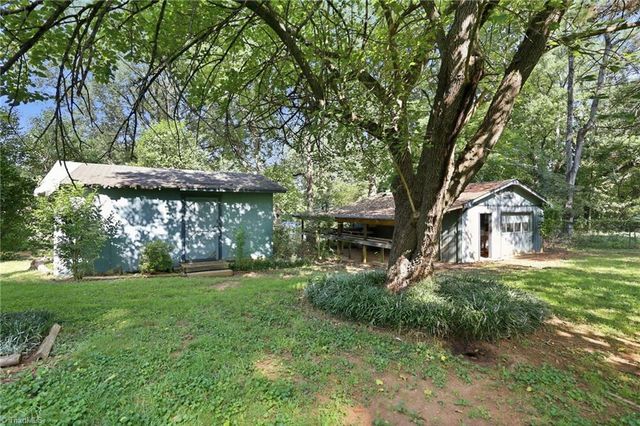 4906 Yarmouth Drive, Greensboro, NC 27407